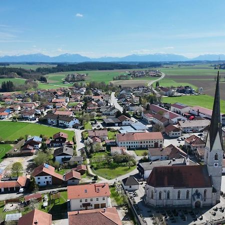 Modernes Loft Vor Den Toren Des Chiemgaus Tacherting 外观 照片