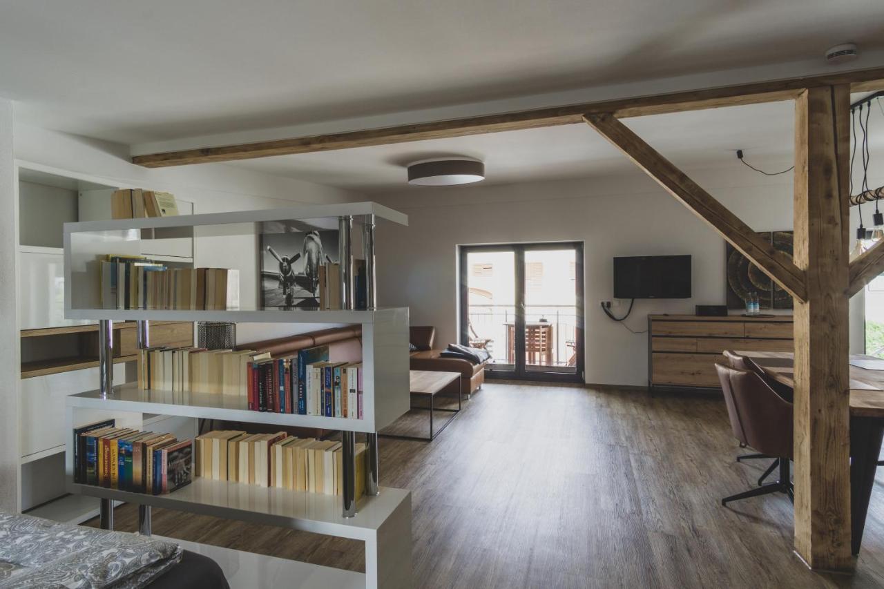 Modernes Loft Vor Den Toren Des Chiemgaus Tacherting 外观 照片