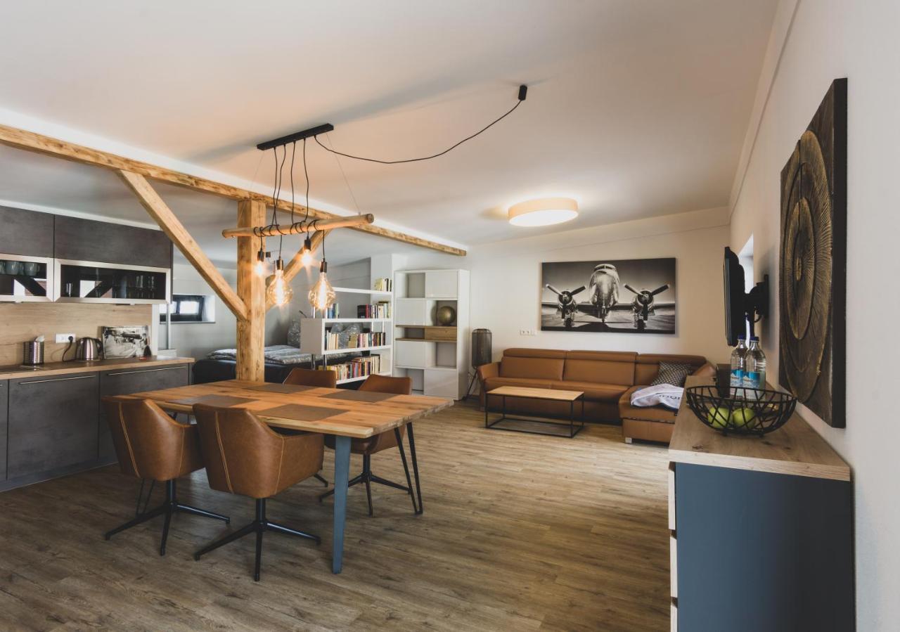 Modernes Loft Vor Den Toren Des Chiemgaus Tacherting 外观 照片