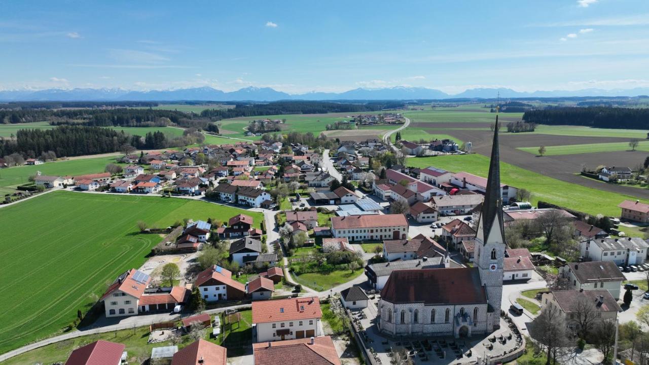 Modernes Loft Vor Den Toren Des Chiemgaus Tacherting 外观 照片